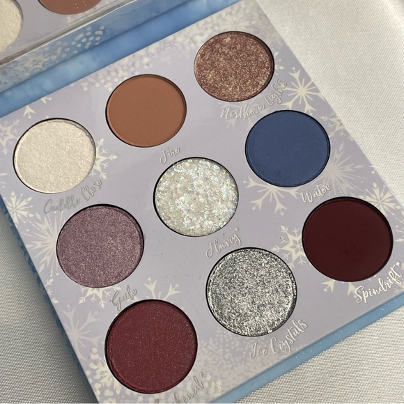 Frozen 2 Elsa Pressed Powder Eyeshadow Pallet by Colourpop Limited Edition - Picture 3 of 10